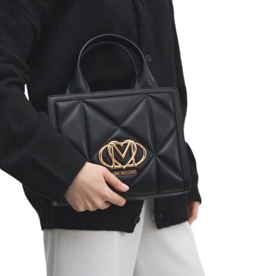 THE EMBOSSED Q SMALL SHOPPING BAG
